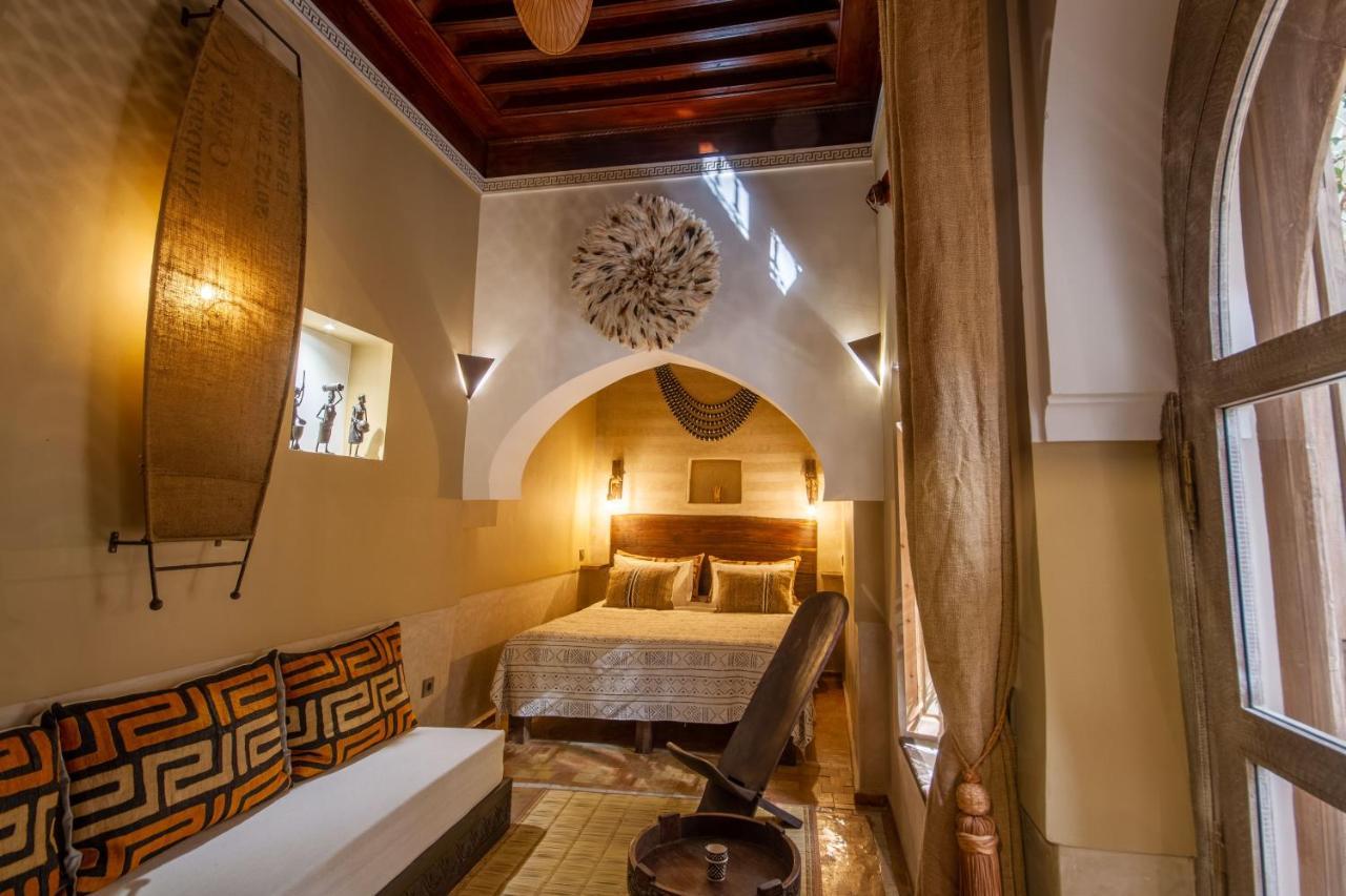 Riad Bed & Breakfast Comptoir Du Pacha มาร์ราเกช ภายนอก รูปภาพ